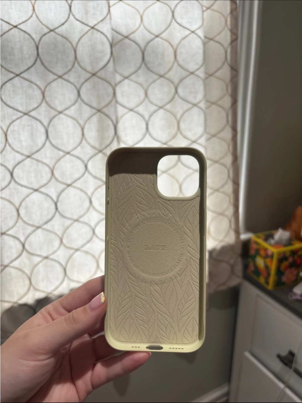 LAUT Green iPhone 15 Phone Case